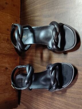Vionic Black Braided Strap Sandals with Ankle Buckle